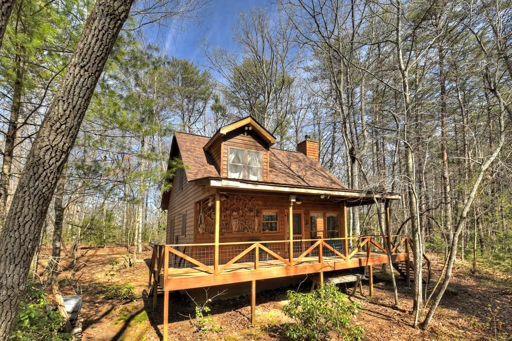 331 Chestnut Gap Road, Blue Ridge, GA 30513