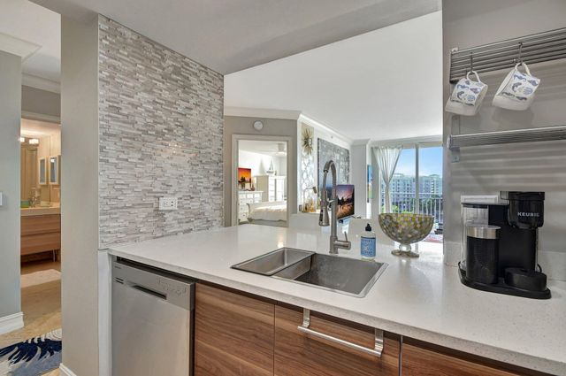 99 SE Mizner Boulevard 823, Boca Raton, FL 33432