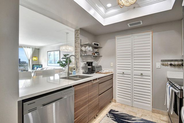 99 SE Mizner Boulevard 823, Boca Raton, FL 33432