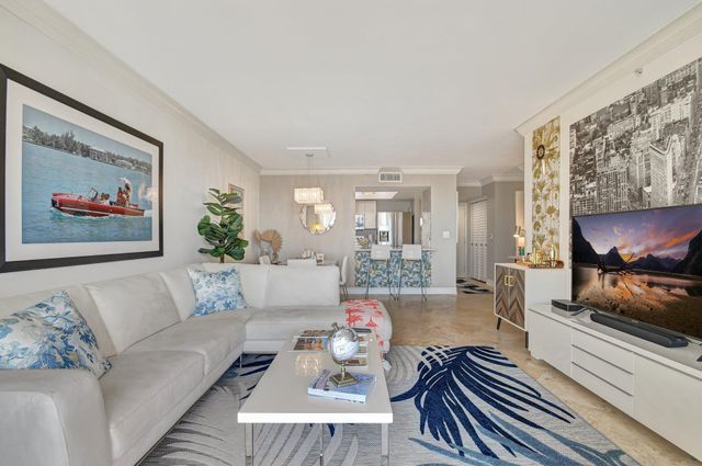 99 SE Mizner Boulevard 823, Boca Raton, FL 33432