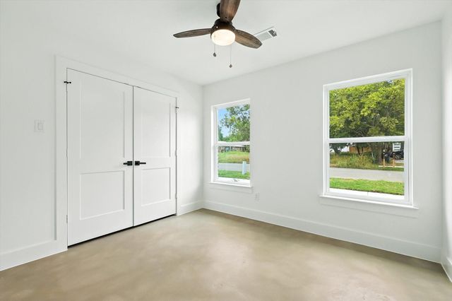 3206 Sayle Street 101 & 102, Greenville, TX 75401