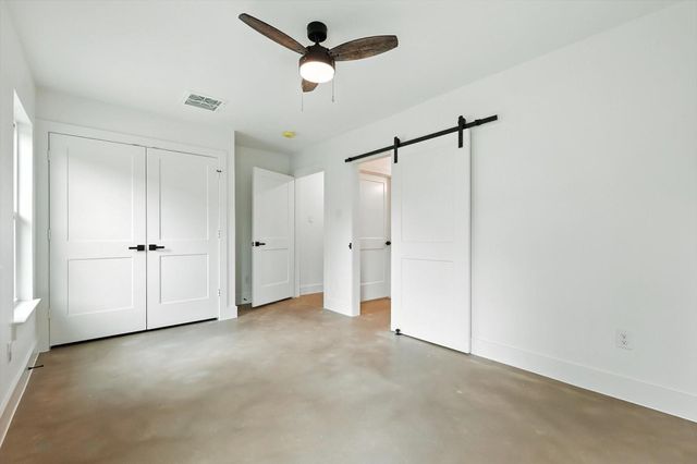 3206 Sayle Street 101 & 102, Greenville, TX 75401