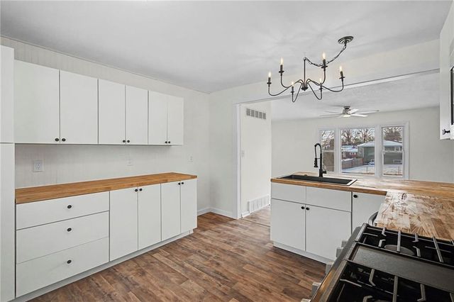 3621 NE 49th Terrace, Kansas City, MO 64119