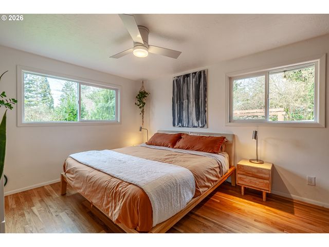 7645 Sw CEDARCREST St, Portland, OR 97223
