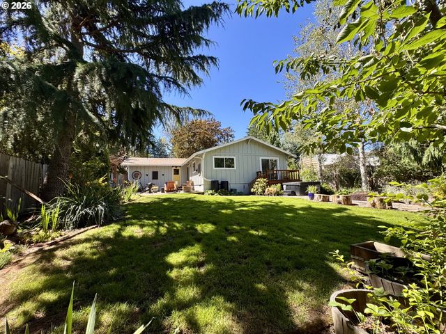 7645 Sw CEDARCREST St, Portland, OR 97223