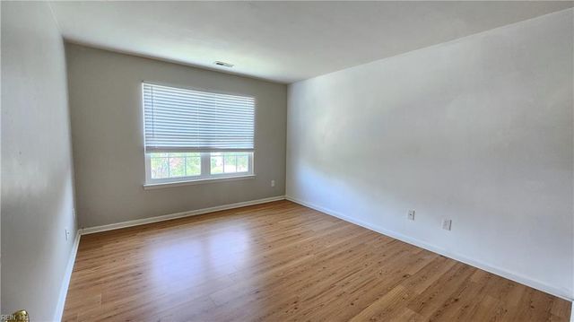 1828 Somersby LN, Virginia Beach, VA 23456