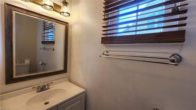 1828 Somersby LN, Virginia Beach, VA 23456