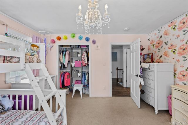 33 Randall Road, Wading River, NY 11792