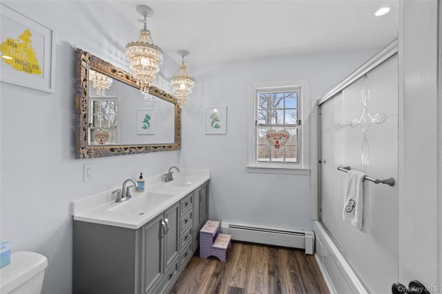 33 Randall Road, Wading River, NY 11792