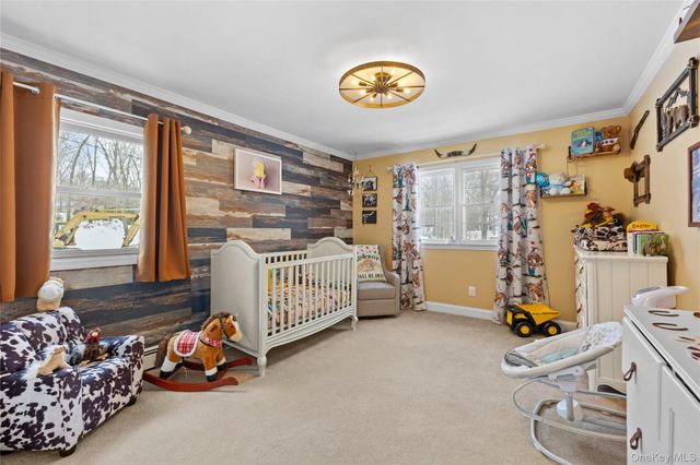 33 Randall Road, Wading River, NY 11792