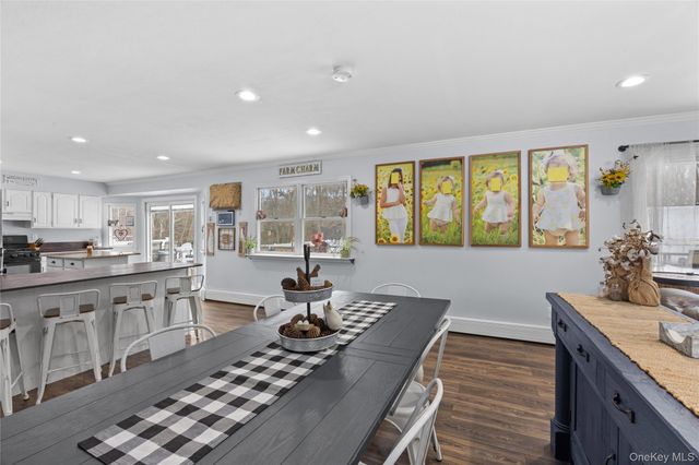 33 Randall Road, Wading River, NY 11792