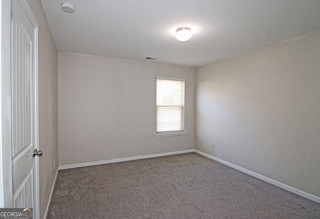 315 Lakeside Lane, Woodstock, GA 30188