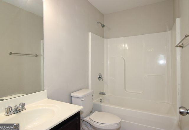 315 Lakeside Lane, Woodstock, GA 30188