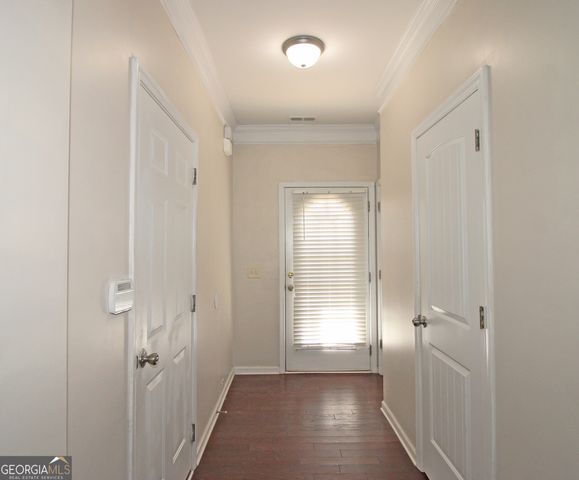 315 Lakeside Lane, Woodstock, GA 30188