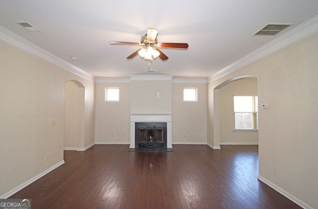 315 Lakeside Lane, Woodstock, GA 30188