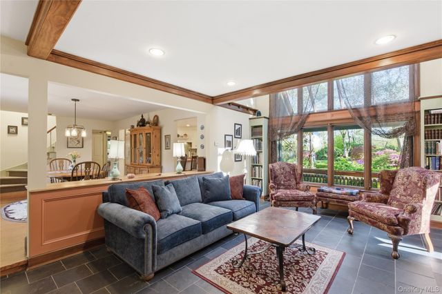 30 Semon Road, Huntington, NY 11743