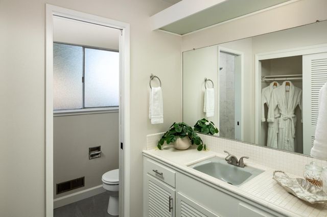 1423 Kyle Court, Sunnyvale, CA 94087