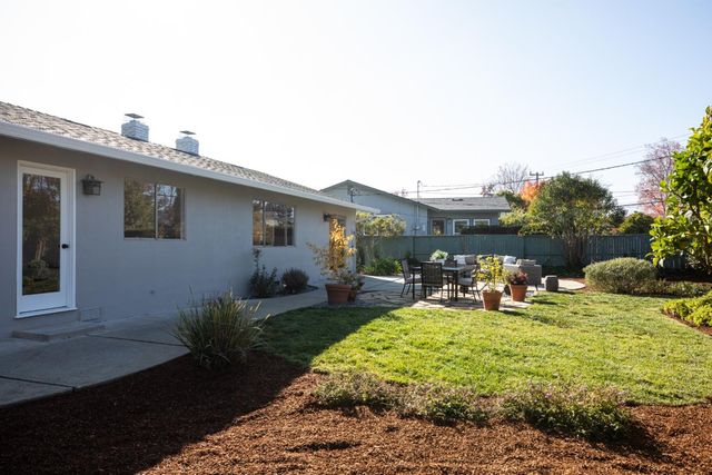 1423 Kyle Court, Sunnyvale, CA 94087