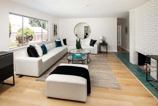 1423 Kyle Court, Sunnyvale, CA 94087