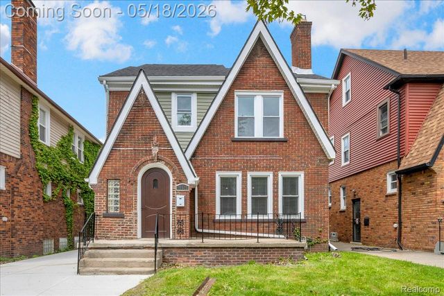 16515 Ohio Street, Detroit, MI 48221