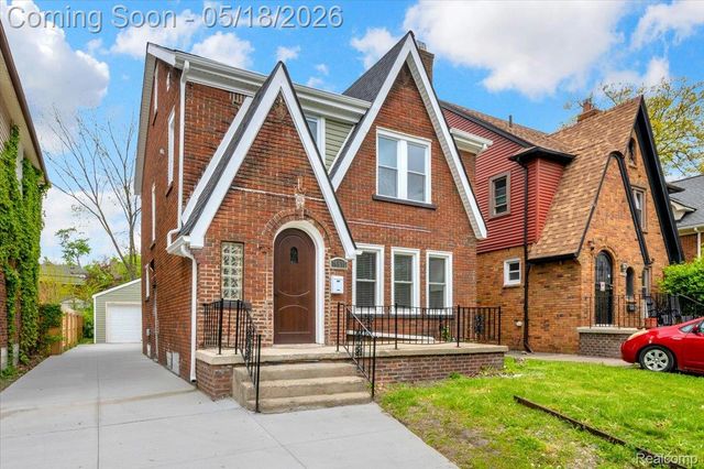 16515 Ohio Street, Detroit, MI 48221