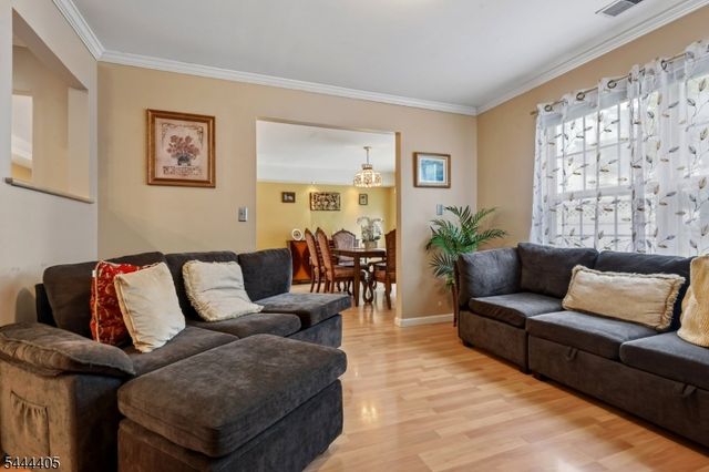 3 Letts Ct, Sayreville Boro, NJ 08872