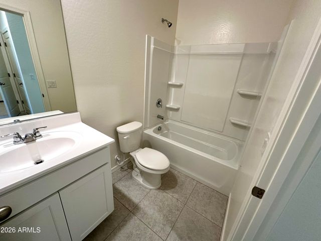 4024 E Haley Drive, San Tan Valley, AZ 85143