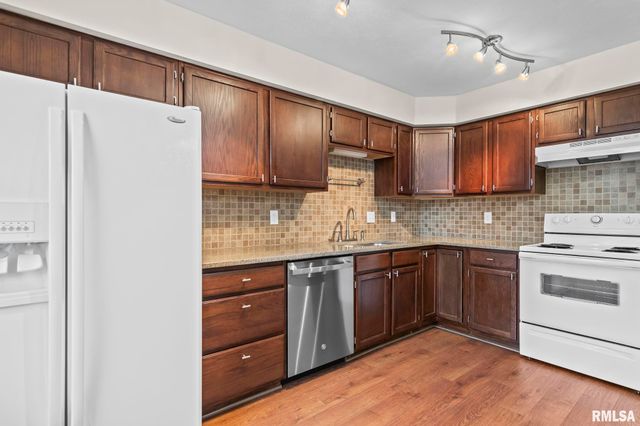 1621 Briarcreek Lane, Springfield, IL 62711