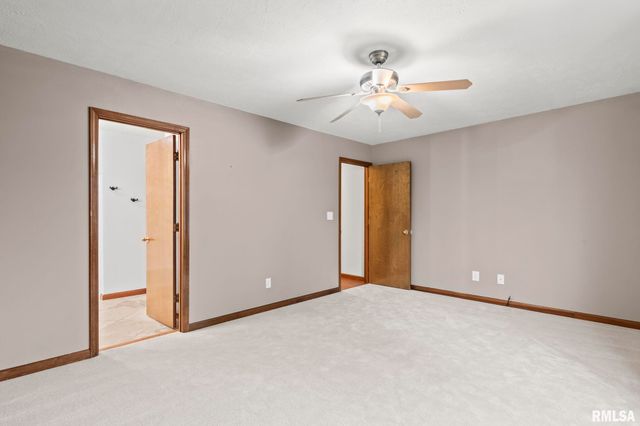 1621 Briarcreek Lane, Springfield, IL 62711