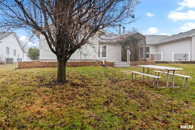 1621 Briarcreek Lane, Springfield, IL 62711