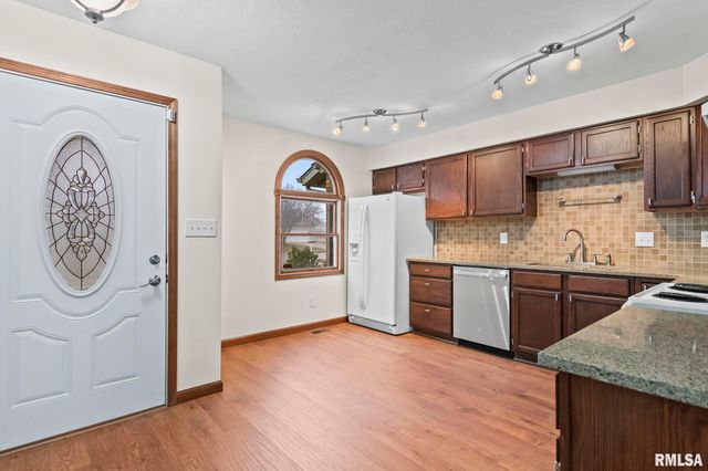 1621 Briarcreek Lane, Springfield, IL 62711