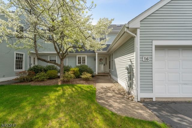 16 Cable Ct, Montville Twp., NJ 07045