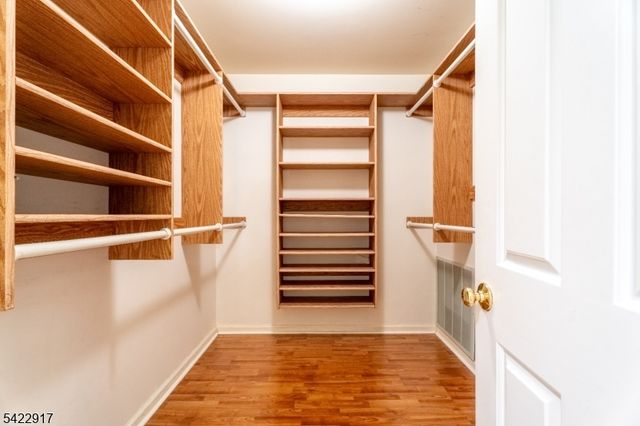 16 Cable Ct, Montville Twp., NJ 07045