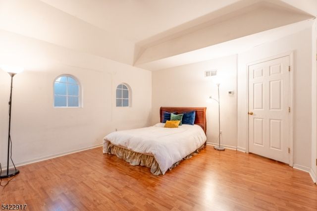 16 Cable Ct, Montville Twp., NJ 07045