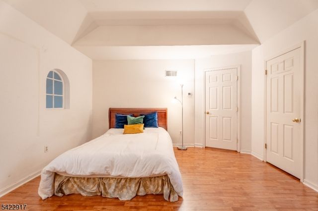 16 Cable Ct, Montville Twp., NJ 07045