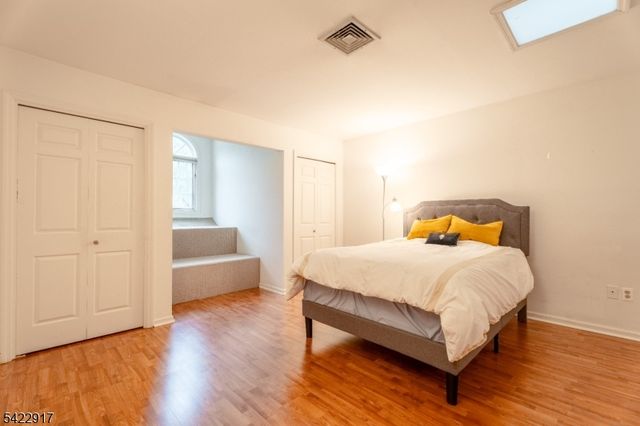 16 Cable Ct, Montville Twp., NJ 07045