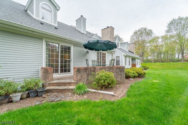 16 Cable Ct, Montville Twp., NJ 07045