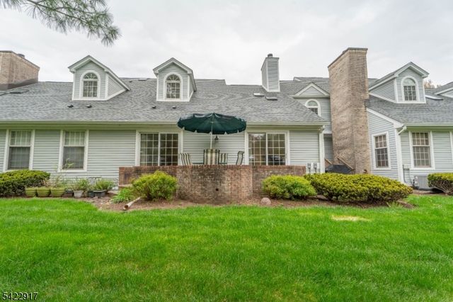 16 Cable Ct, Montville Twp., NJ 07045