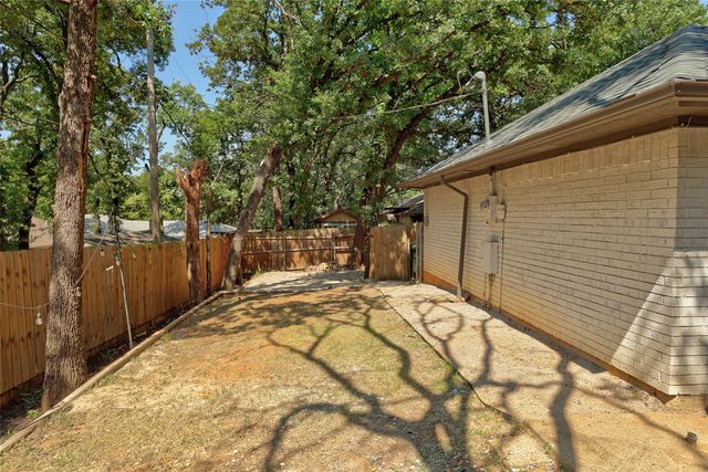 4404 Rain Forest Drive, Arlington, TX 76017