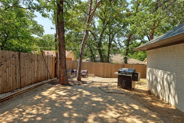 4404 Rain Forest Drive, Arlington, TX 76017