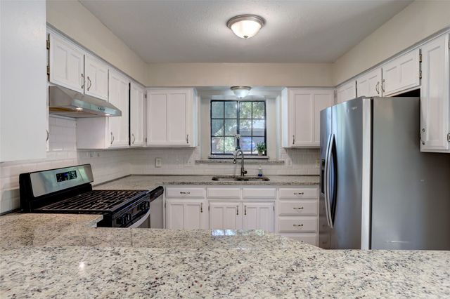 4404 Rain Forest Drive, Arlington, TX 76017