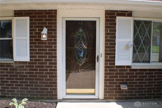 2189 Mississippi Drive, Xenia, OH 45385