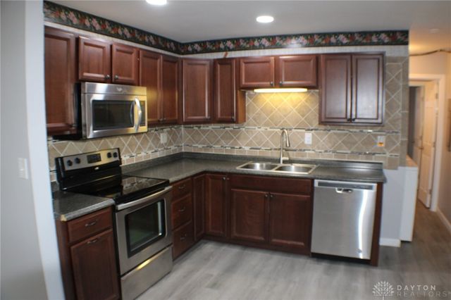 2189 Mississippi Drive, Xenia, OH 45385