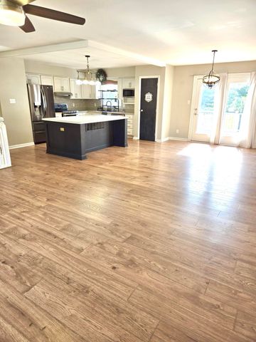 3203 Parker Drive, Valparaiso, IN 46383