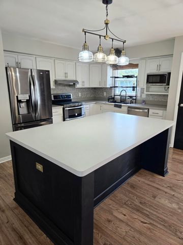 3203 Parker Drive, Valparaiso, IN 46383