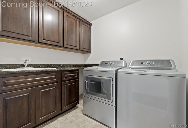 54381 Pelican Lane, Shelby Charter Township, MI 48315