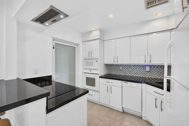 4836 NE 23RD Avenue 31, Fort Lauderdale, FL 33308