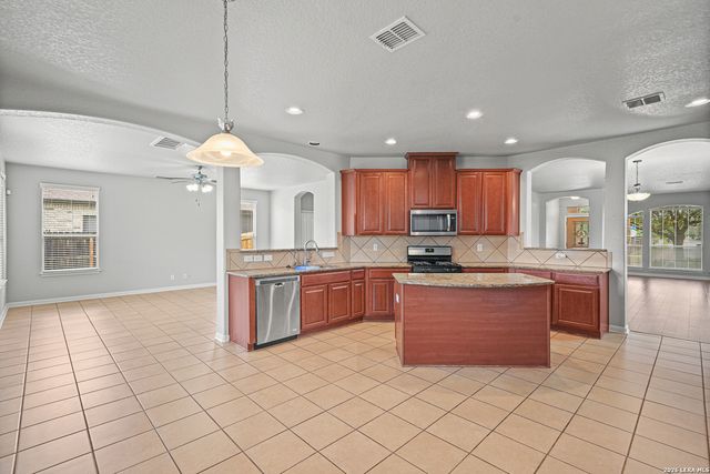 1803 Viljandi Moon, San Antonio, TX 78251