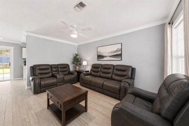 1306 Camden Road Street, Pasadena, TX 77502