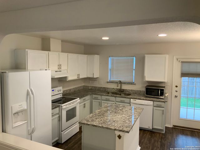 7718 Cedar Farm, San Antonio, TX 78239